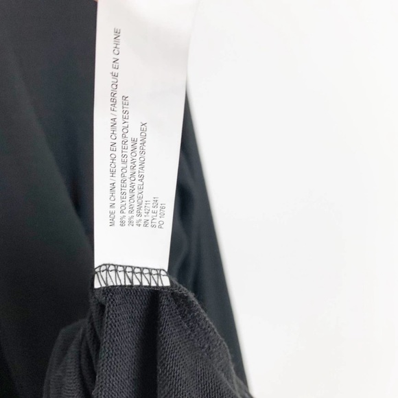 Eloquii sexy black top sweater v neck NWT 18 20 peek-a-boo cleavage choker - Picture 4 of 4